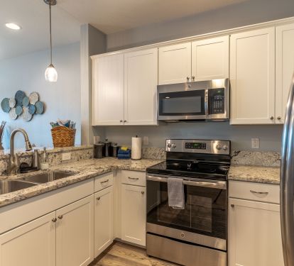 Full kitchen with everything you need to cook meals