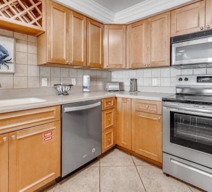 fully equipped kitchen