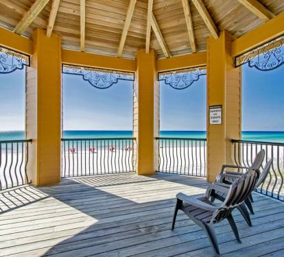 Mediterranea gazebo to the beach!