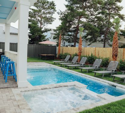 Private Pool and hot tub