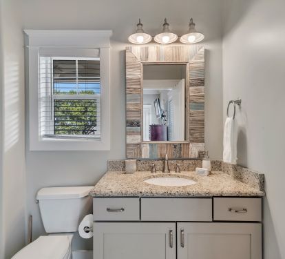Main Floor Master King private bath.