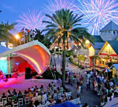 Splash-8 The Harborwalk Village is Destin's iconic shopping and entertainment venue offering amazing waterfront dining; entertainment; and boutique shopping experiences. Only 4 miles from Splash!