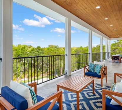 outdoor covered patio