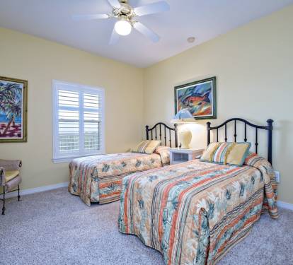 Twin Bedroom
