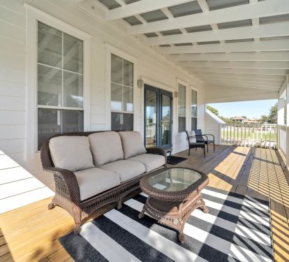 Upstairs porch