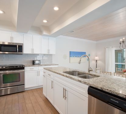 Large open kitchen with granite countertops