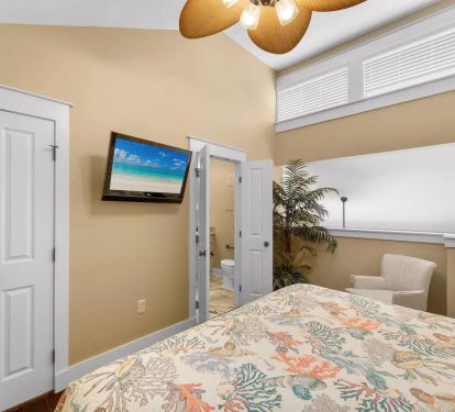 Bedroom 2 with a king bed-Sleeps 2