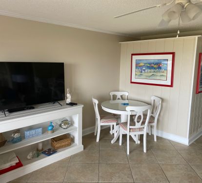  Additional eating area