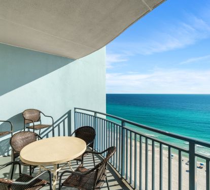 Balcony with a beautiful view of the beach