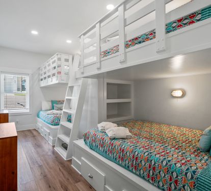 1st Floor Bedroom with 2 Large Bunk Beds