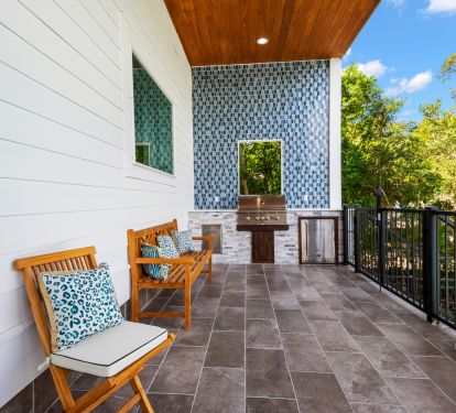outdoor kitchen