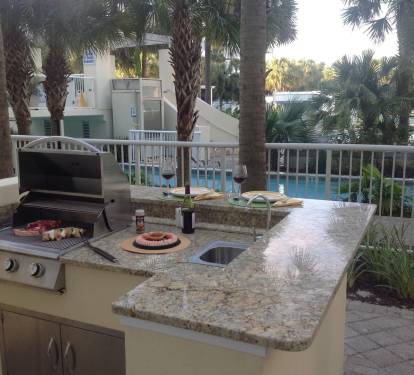 Private Outdoor Kitchen!