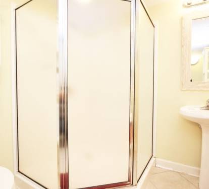 Guest Bathroom - 
Pelican Isle 414 Fort Walton Beach Okaloosa Island Vacation Rentals