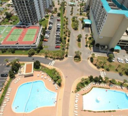 Looking down at the Ariel Dunes pools