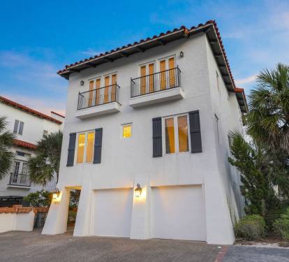 This is the view from the front of the house with parking for 4-5 cars. You cannot park on the street in this gated community