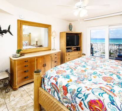 Master Bedroom - 
Islander Beach Condo Rentals, Okaloosa Island