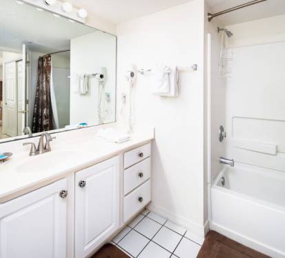 Master Bathroom - 
Islander Beach Condo Rentals, Okaloosa Island
