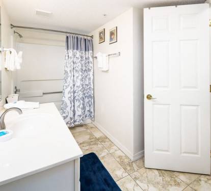 Bathroom 2 - 
Islander Beach Condo Rentals, Okaloosa Island