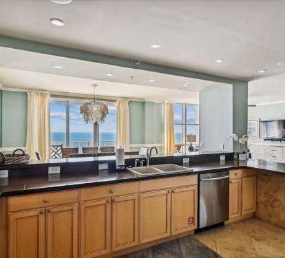 Penthouse in Paradise @ Majestic Sun_6