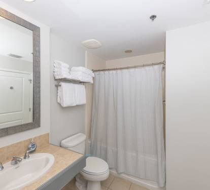 Spacious bathroom