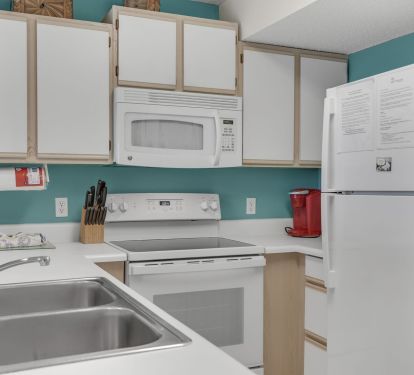 Kitchen with Full Size Appliances