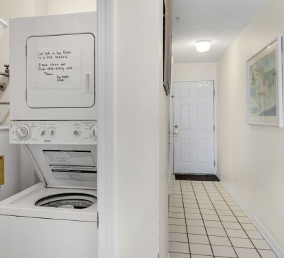Washer/Dryer in Unit