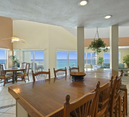 Ample room for dining or quick after beach snacks.