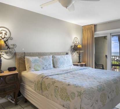 Master Bedroom w/Comfortable King Size Bed