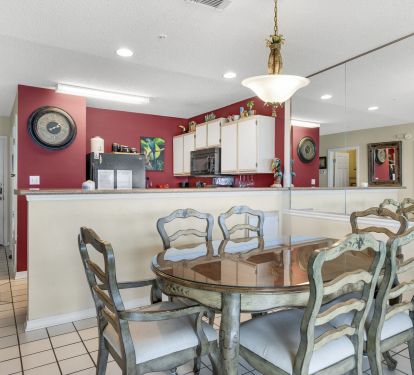 Dining / Kitchen Area