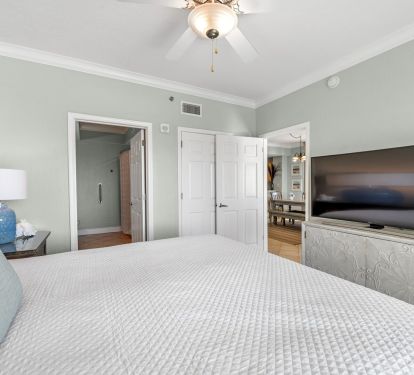Crystal Shores West Unit 701_20