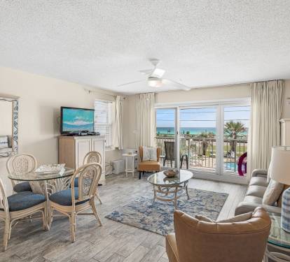 Open Floor Plan, Living & Dining Area