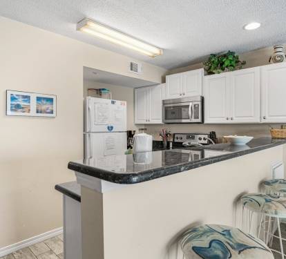 Fully Equipped Kitchen Offers all the Essentials for Meal Prep