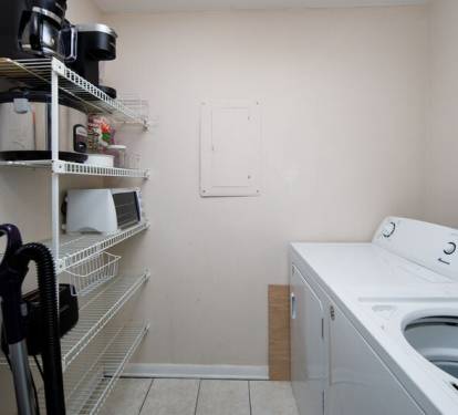 Laundry Room, Sea Oats Resort Okaloosa Island Fort Walton Beach Destin Vacation Rentals