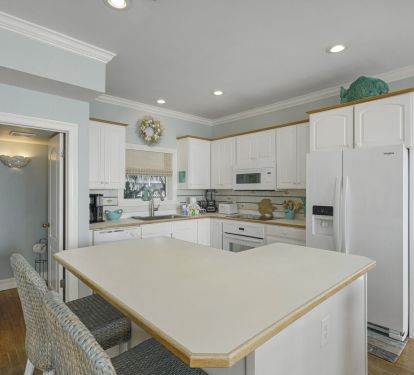 Kitchen with island seating
