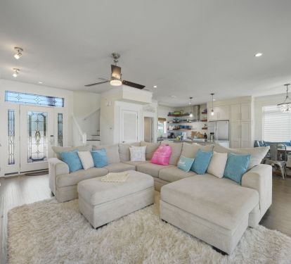 Fully furnished living room with gulf views