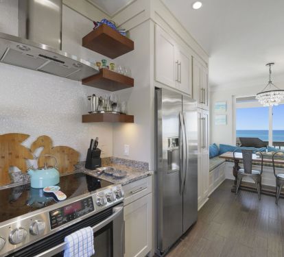 Full kitchen with stainless steel appliances