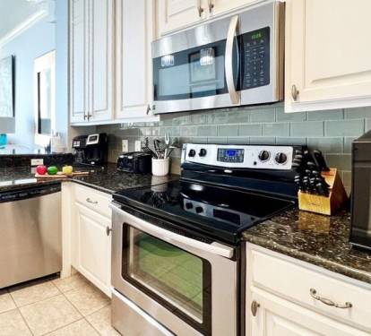 Kitchen - Waters Edge Resort Unit 311 Okaloosa Island Fort Walton Beach Vacation Rentals