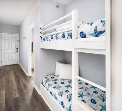 Hallway Bunkbeds - 
Gulf Dunes 507 Fort Walton Beach Okaloosa Island Vacation Rentals