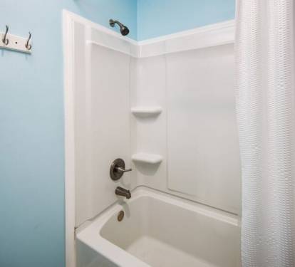 Bathroom Tub/Shower - 
Gulf Dunes 507 Fort Walton Beach Okaloosa Island Vacation Rentals