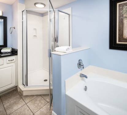 Master Bath - Waters Edge Resort Unit 311 Okaloosa Island Fort Walton Beach Vacation Rentals
