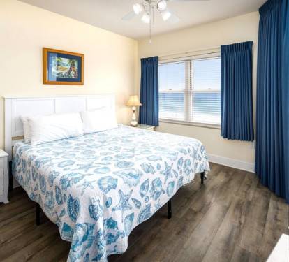 Master Bedroom - Waters Edge Resort Unit 510 Okaloosa Island Fort Walton Beach Vacation Rentals