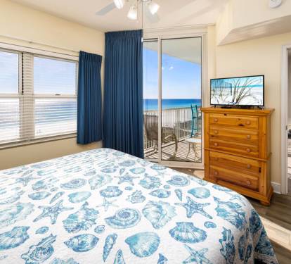 Master Bedroom - Waters Edge Resort Unit 510 Okaloosa Island Fort Walton Beach Vacation Rentals