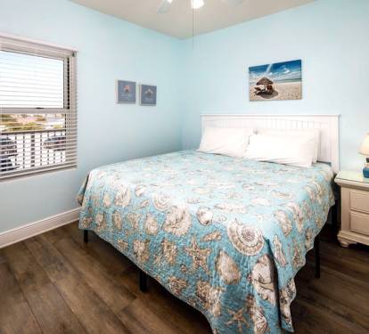 Guest King Bedroom - Waters Edge Resort Unit 510 Okaloosa Island Fort Walton Beach Vacation Rentals