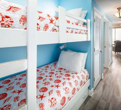 Hallway Bunkbeds - Waters Edge Resort unit 514 Okaloosa Island Fort Walton Beach Vacation Rentals by Sunset Resort Rentals