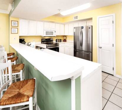 Kitchen - Gulf Dunes Resort Unit 117 Okaloosa Island Fort Walton Beach Vacation Condos by Sunset Resort Rentals