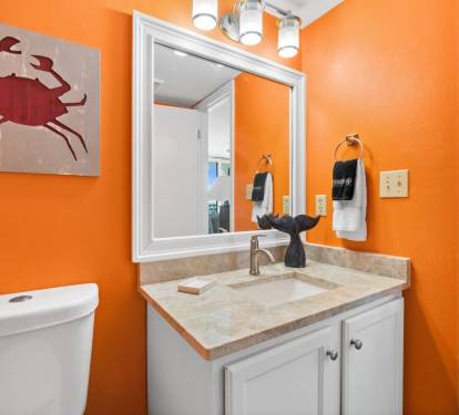 Bright and modern vanity in the bathroom with clean finishes