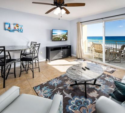 Living Room, 
Pelican Isle Resort 305 Okaloosa Island Fort Walton Beach Vacation Rentals by Sunset Resort Rentals