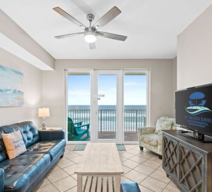 Living Area - Sleeper Sofa - Beach Views - Cable & Smart TV