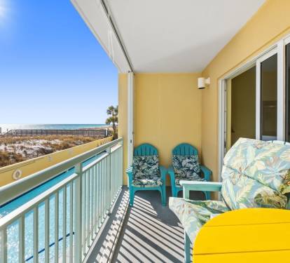 Private Full Balcony - Beach & Pool Views