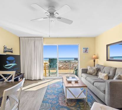 Living Area - Sleeper Sofa - Beach Views - Cable & Smart TV